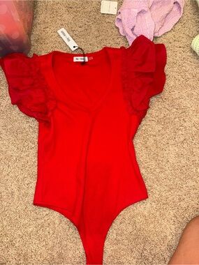 Day + Mood Red Ruffle Sleeve V-Neck Bodysuit Small